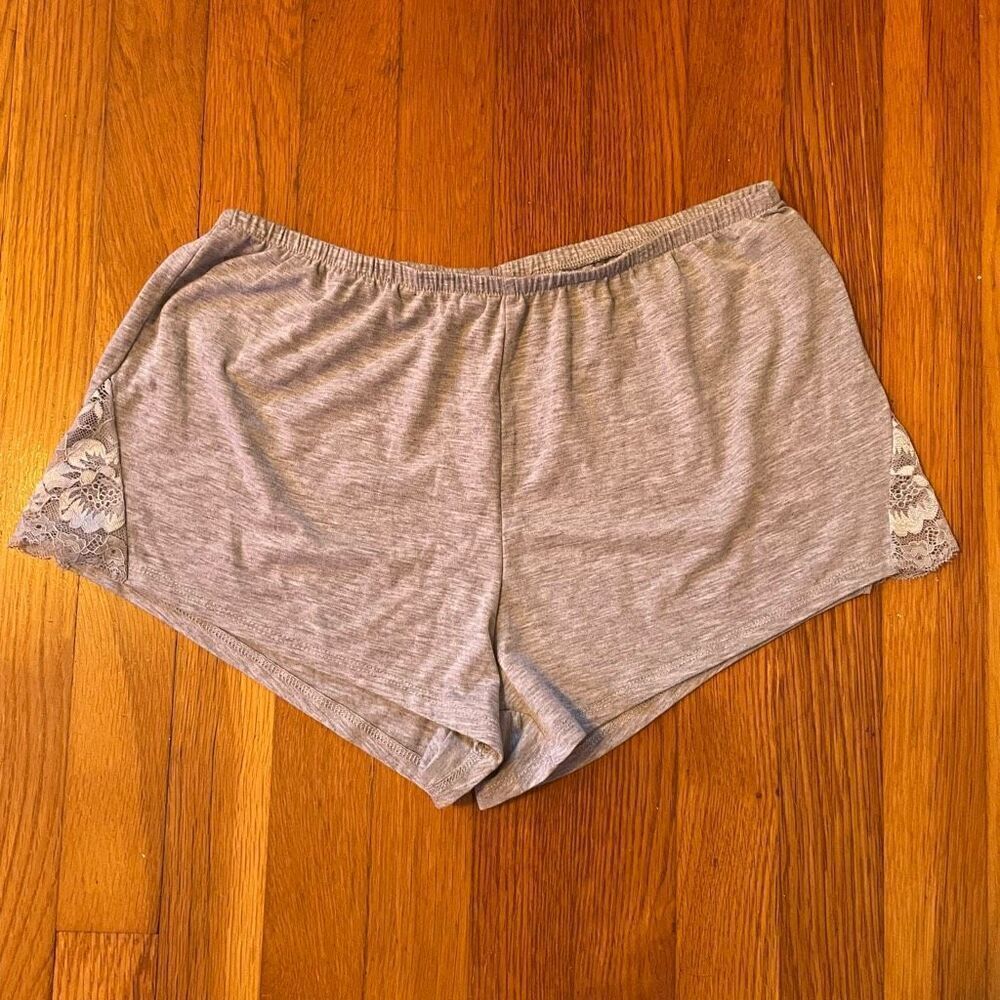FLORA | light gray sleep shorts S